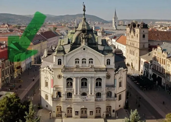 Location In The Centre Of Old Town Appartamento